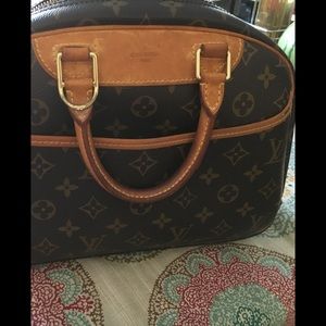 Authentic Louie Vuitton Monogram Trouville Handbag