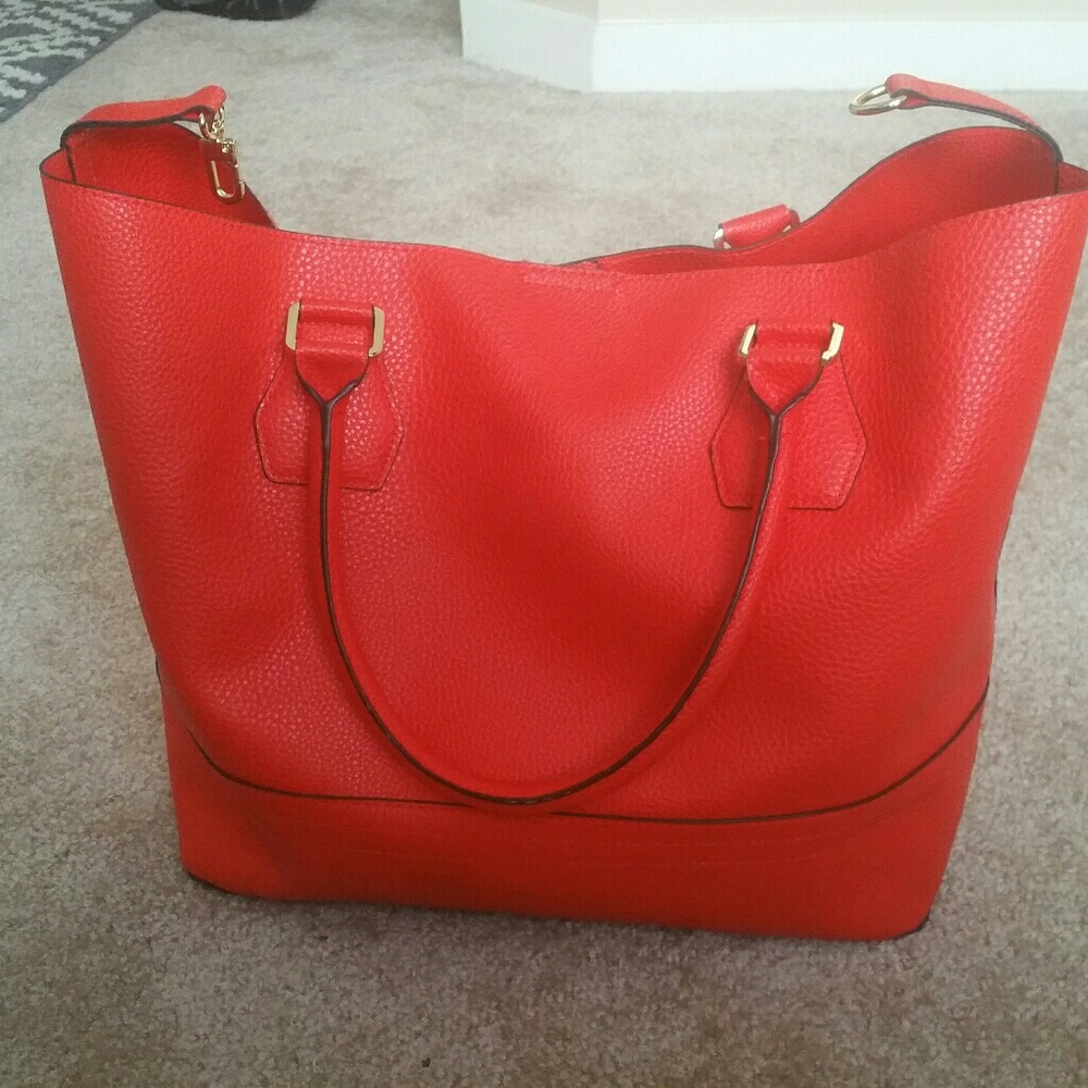 Purse - Picture 2 of 3