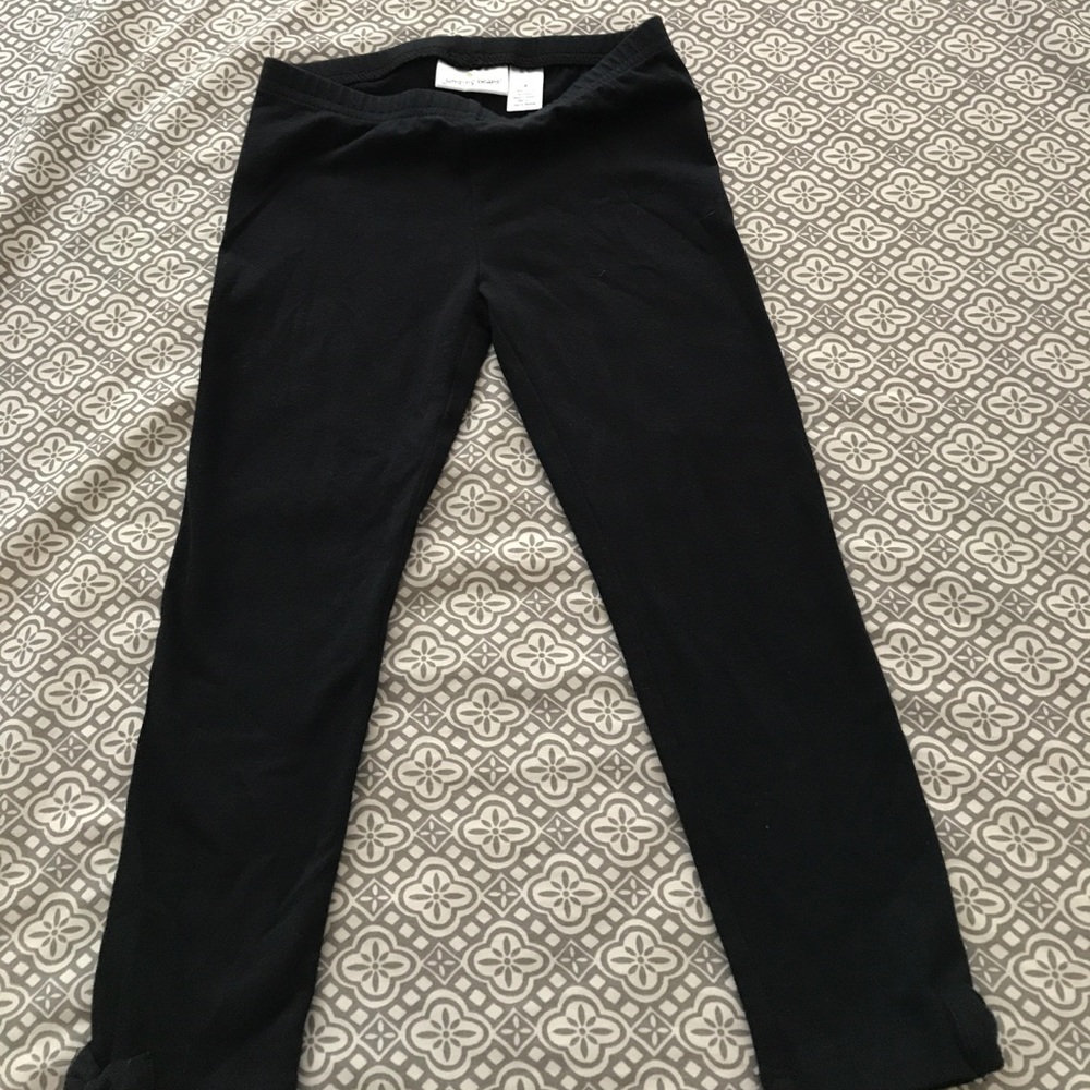 Black leggings