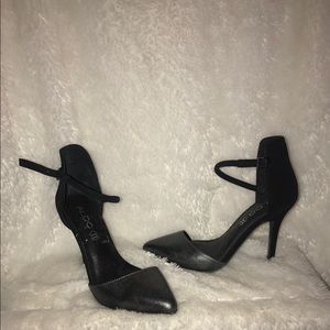 Dark grey front black back Aldo heels. Size 6.5