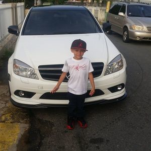 Meet your Posher, Jenier