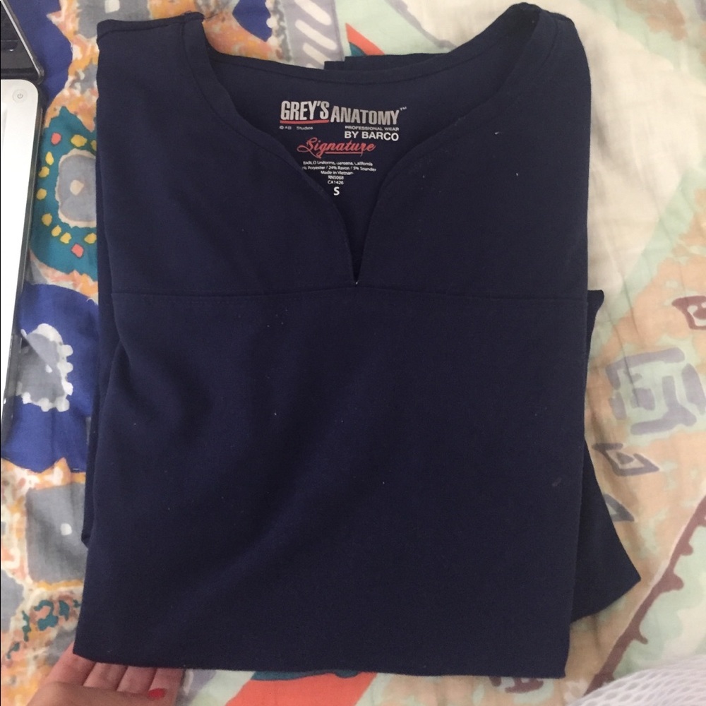 Greys anatomy signature scrubs set. Navy blue