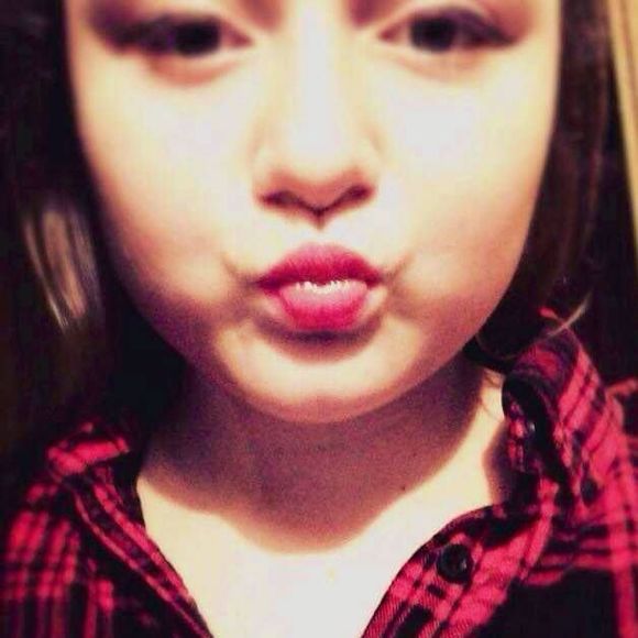 Meet your Posher, Elizabeth - Picture 1 of 1