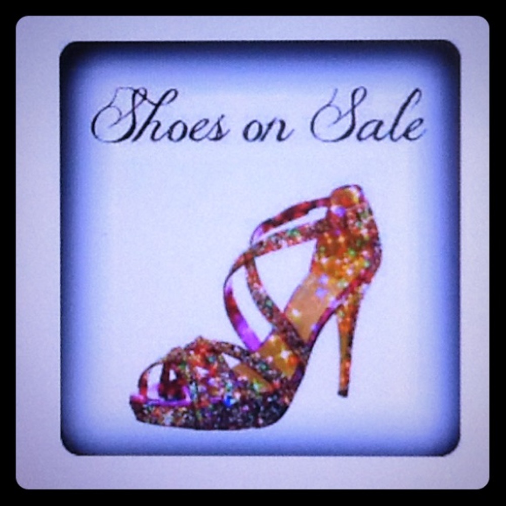 👠 Name Brand Shoes at Deep Discounts 👠