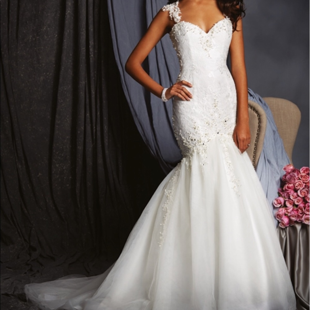 Alfred Angelo Wedding Dress