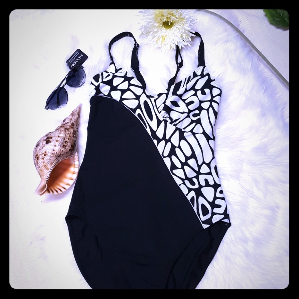 Newport News one piece swimsuit