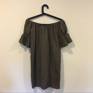 Hot & Delicious Dresses - NWT Hot & Delicious pom off the shoulder dress Hot & Delicious Dresses - NWT Hot & Delicious pom off the shoulder dress