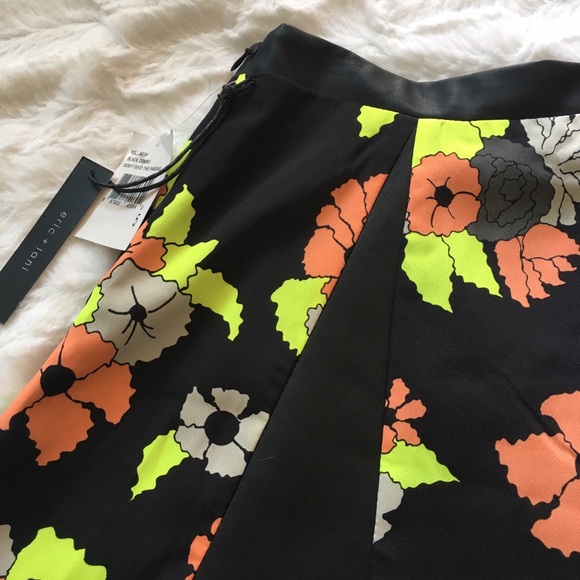 🍄Eric + lani skirt 🍄 - Picture 2 of 7