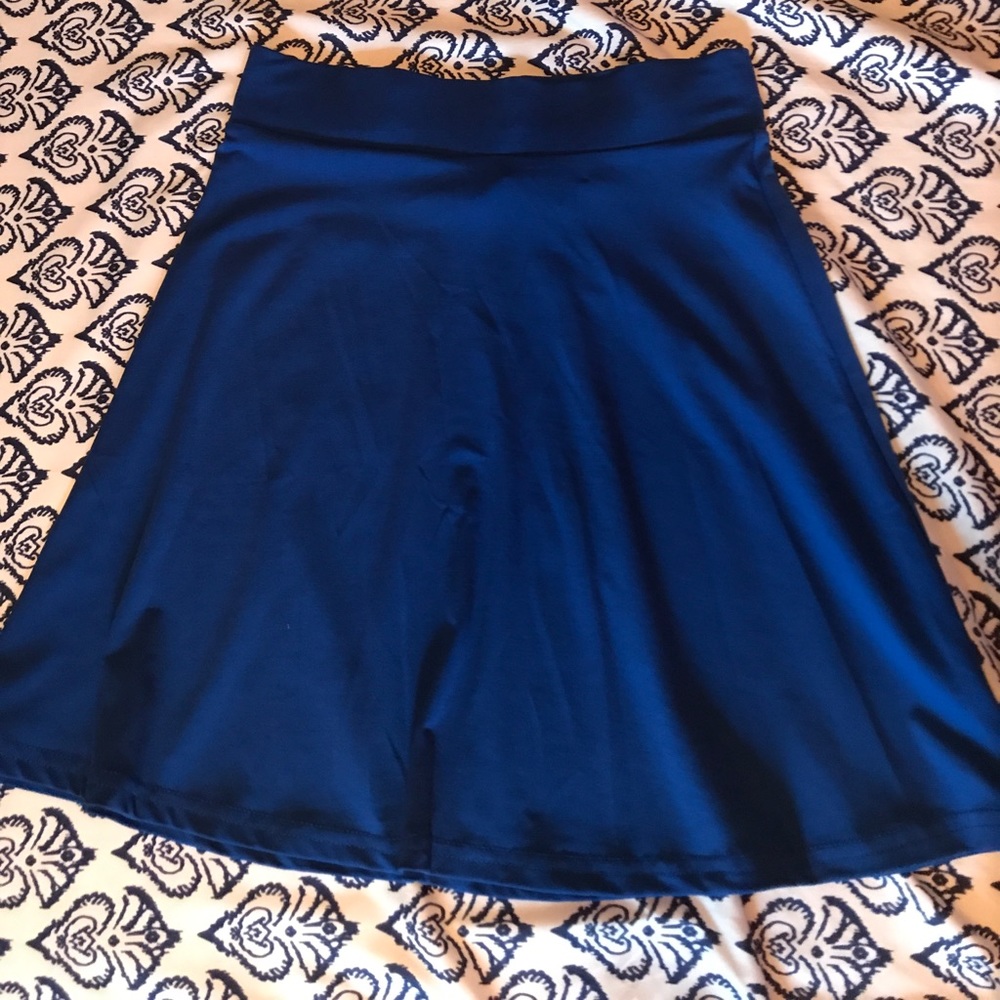 High waisted blue skirt