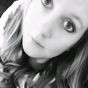 Meet your Posher, Candace