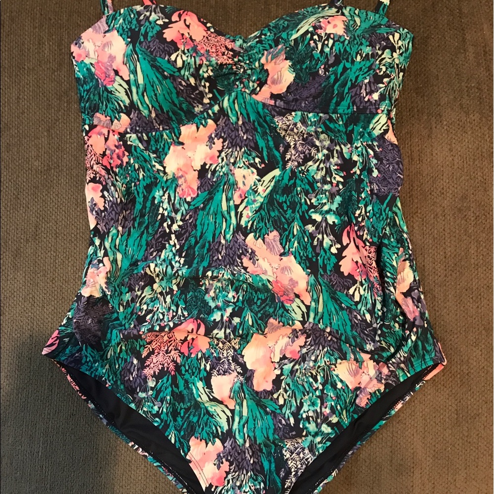 Large maternity swimsuit