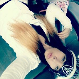 Meet your Posher, Mecaela