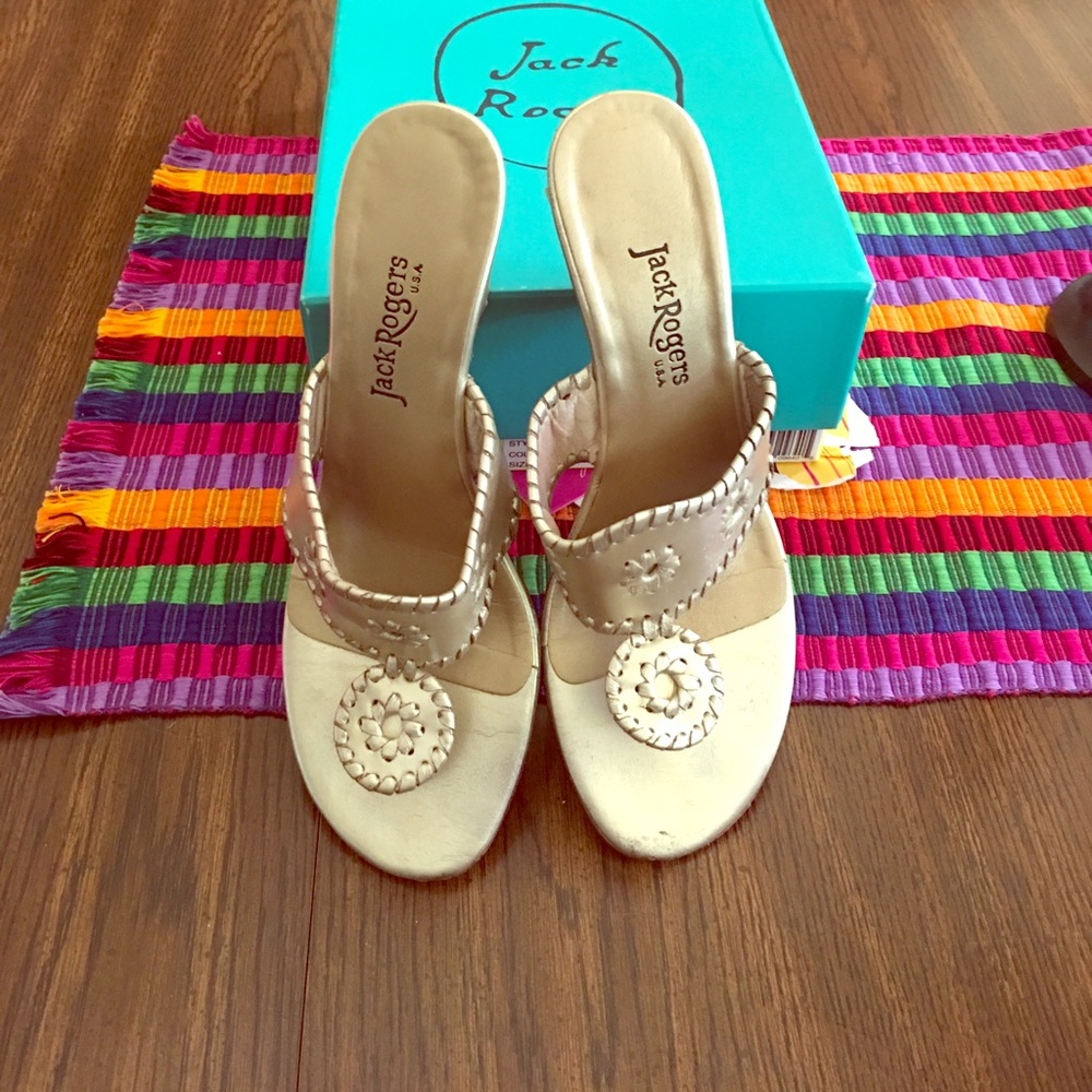 JACK ROGERS WEDGE, GOLD, 7.5, GUC 👠♥️
