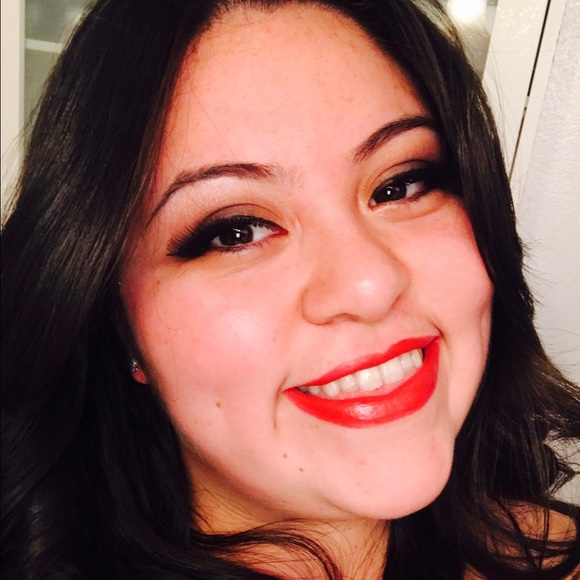 Meet your Posher, Amy - Picture 1 of 1