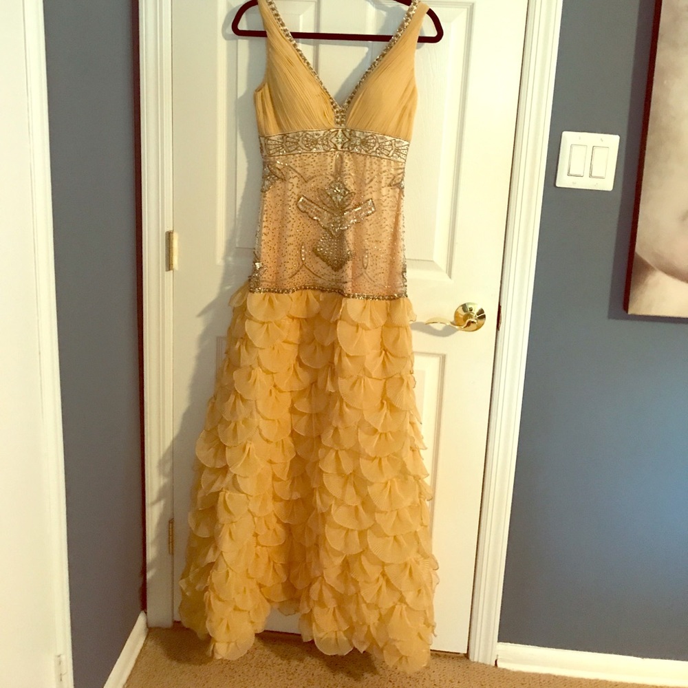 Desingner, Sue Wong gown