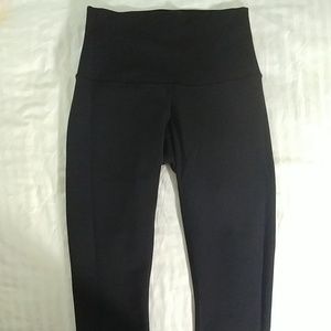 Lululemon Wunder Under (Crops sz4)