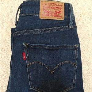 Levi's 721 High Rise Skinny Jean