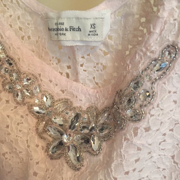 🆕A&F Maria Tank - Picture 2 of 4