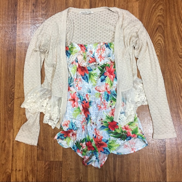 Gorgeous Boho Crochet Lace Floral Romper - Picture 2 of 6