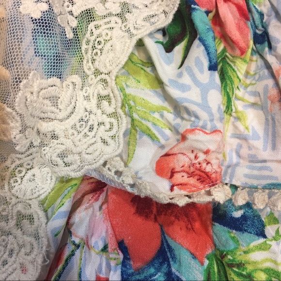 Gorgeous Boho Crochet Lace Floral Romper - Picture 3 of 6