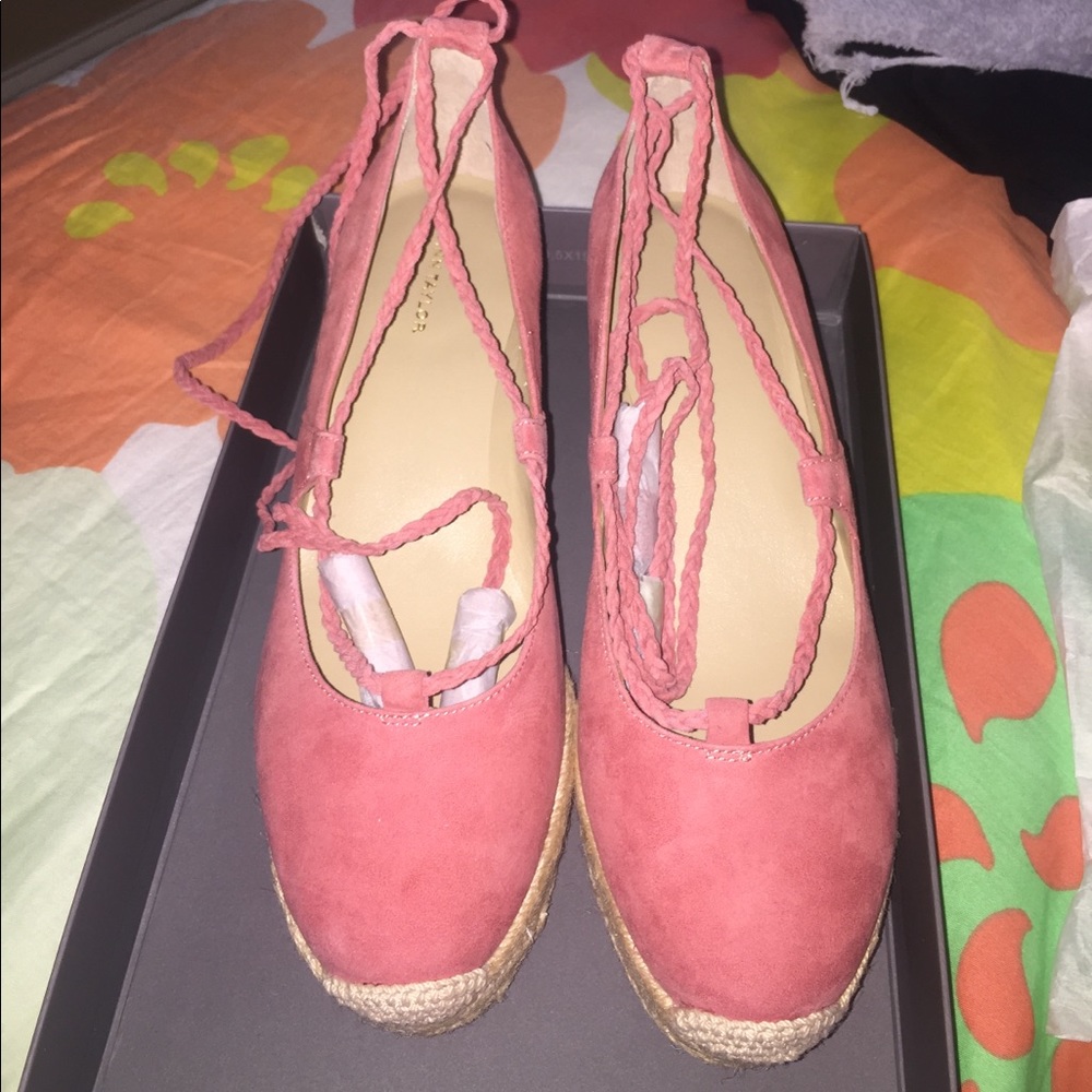 Ann Taylor Espadrilles 🌺💜💙💋