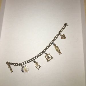 ❤️ Philadelphia Pennsylvania themed charm bracelet