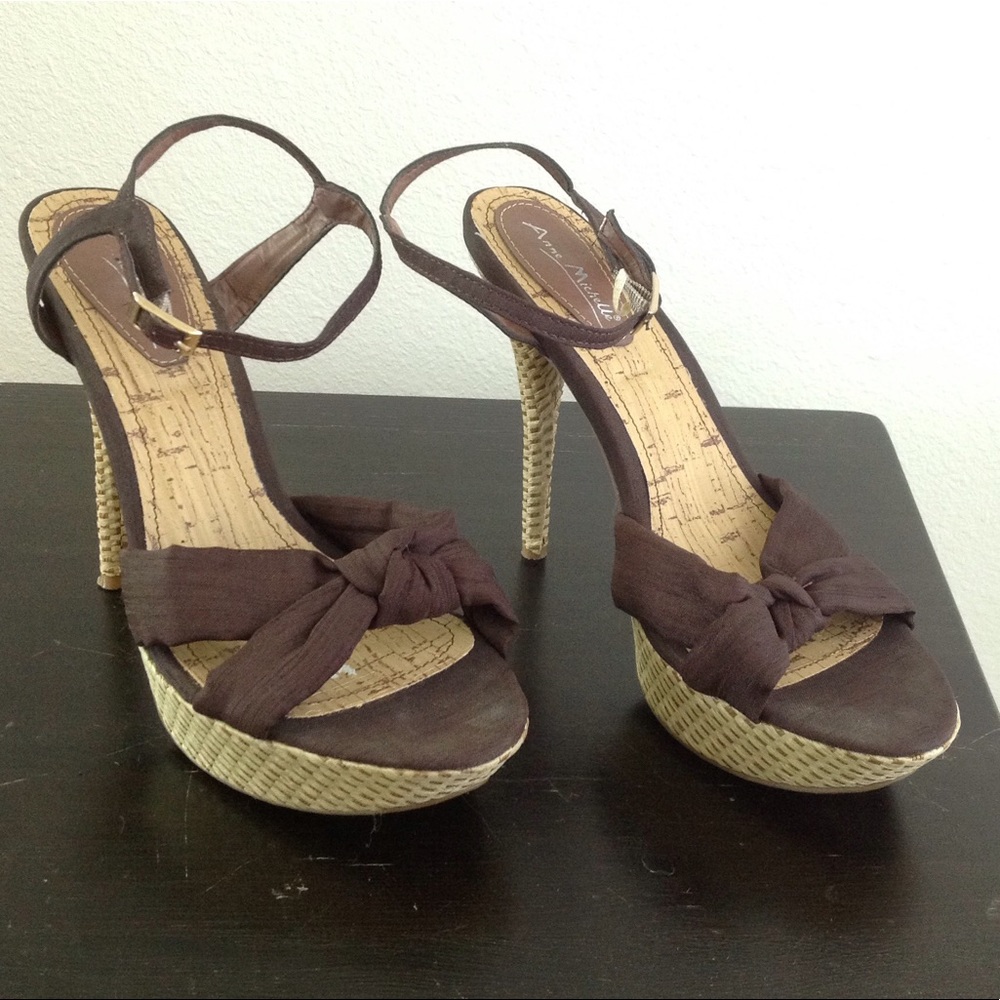Chocolate Brown Sandals! Size 8
