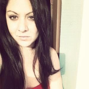 Meet your Posher, Corina