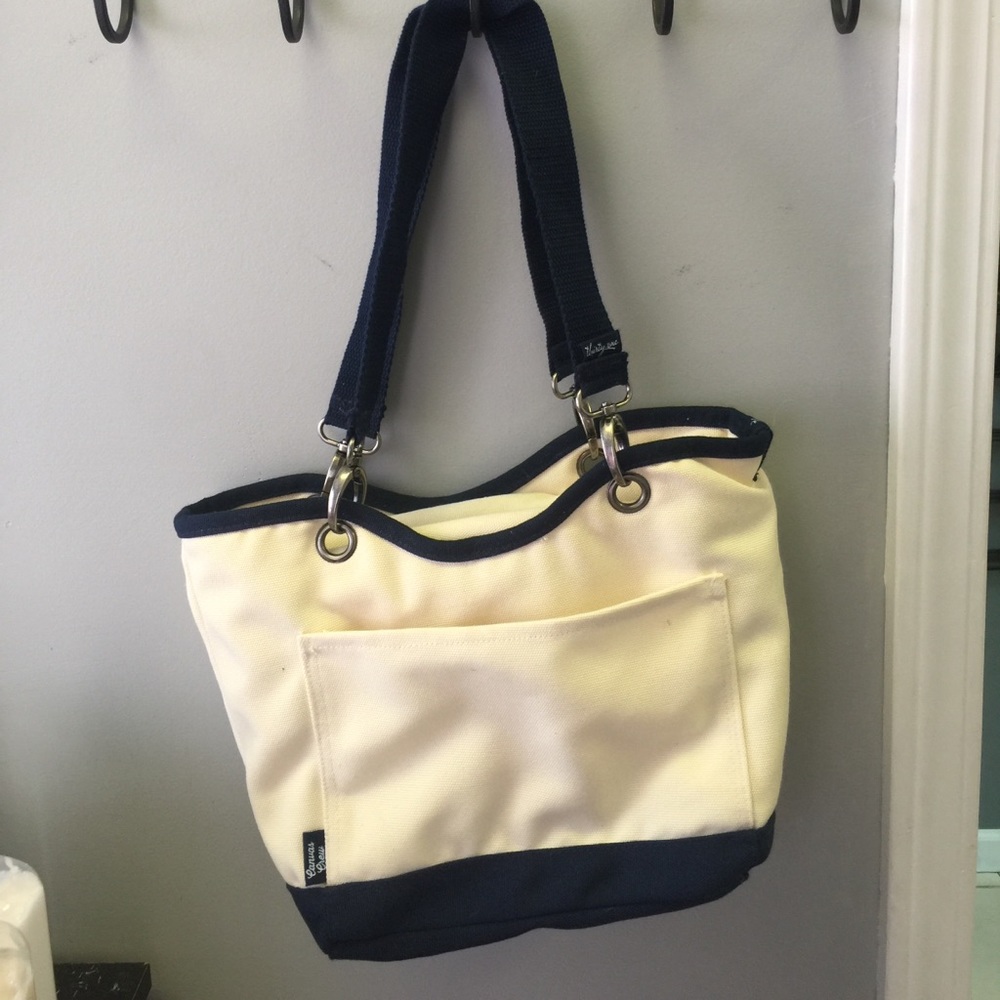 Thirty-one canvas thermal