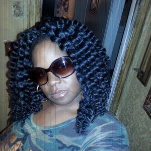 Meet your Posher, Andrea