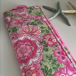 Vera Bradley Travel Organizer Wallet