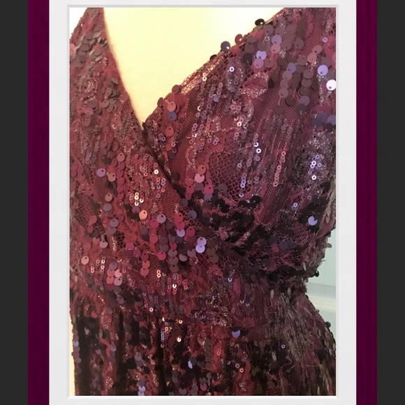 Express dress - Picture 2 of 2