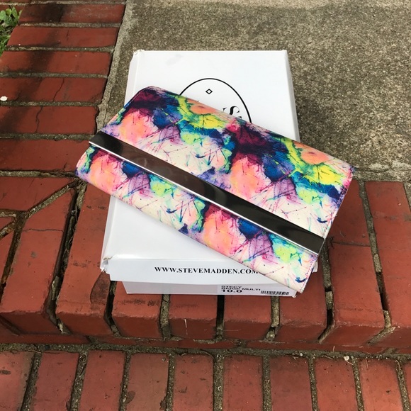 Steve Madden Handbags - Clutch