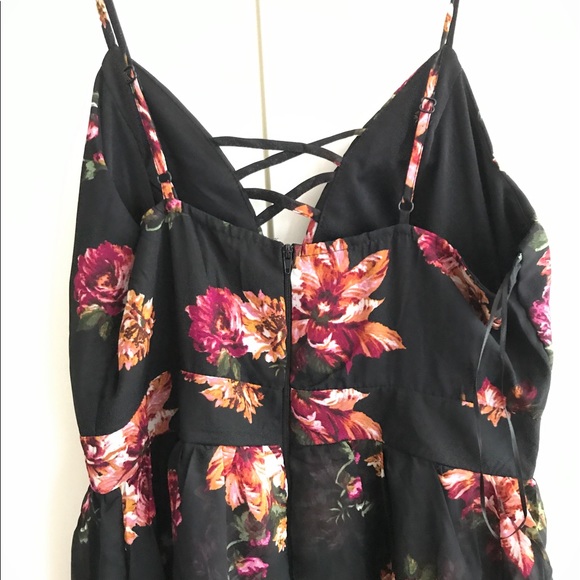 Gorgeous jumpsuit brand new - Picture 4 of 4