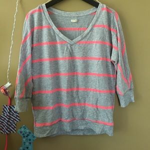 Aerie 3/4 v neck light sweatshirt