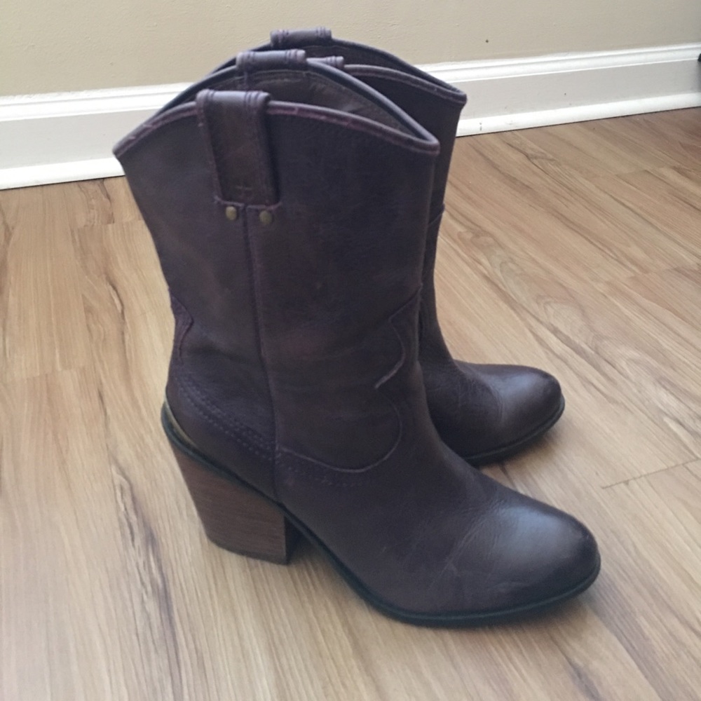 Lucky Brand Purple western booties- sz 9