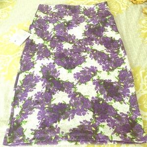 LuLaRoe Purple Flower Cassie Skirt