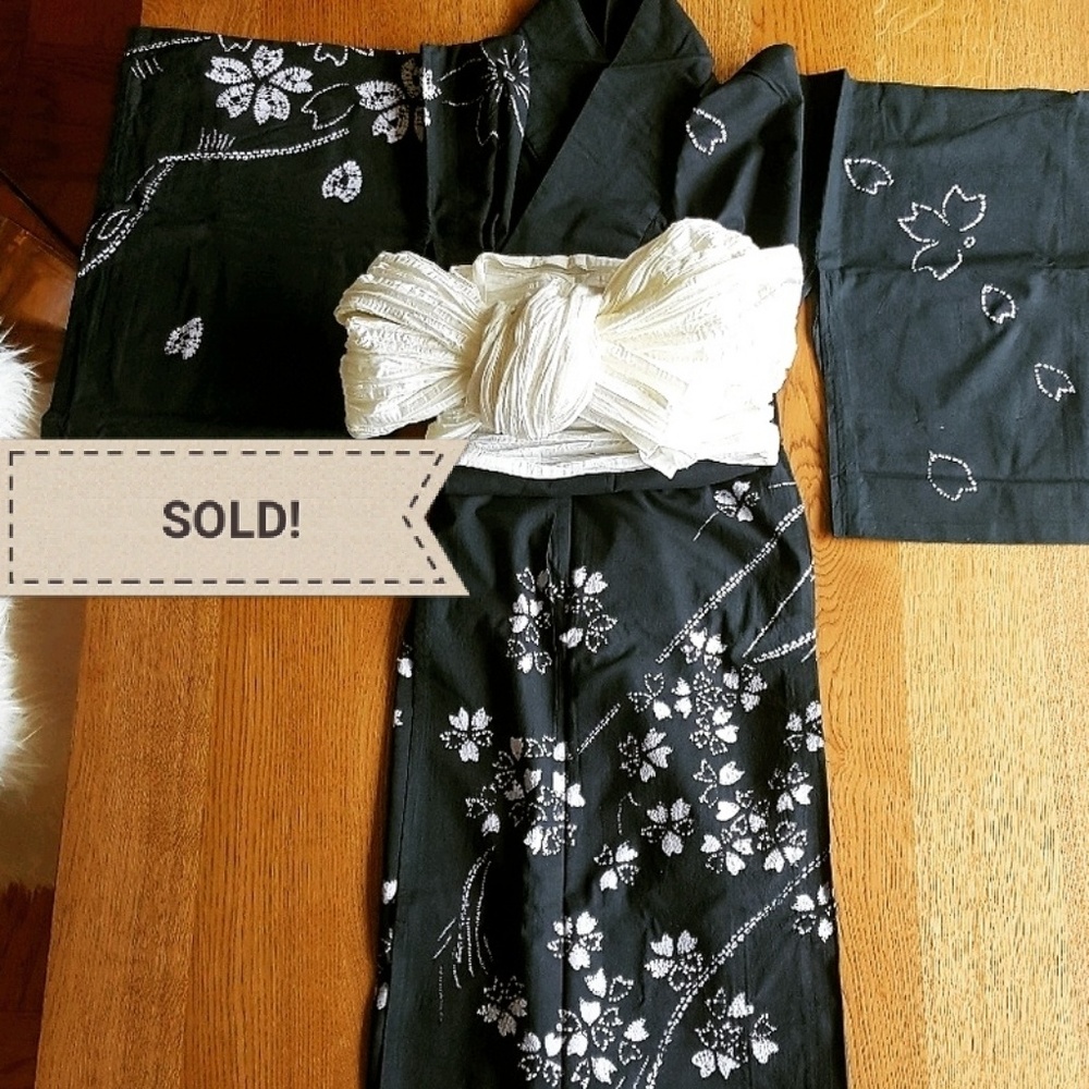 < SOLD >  Japanese Yukata Kimono
