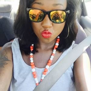 Meet your Posher, Desiree'