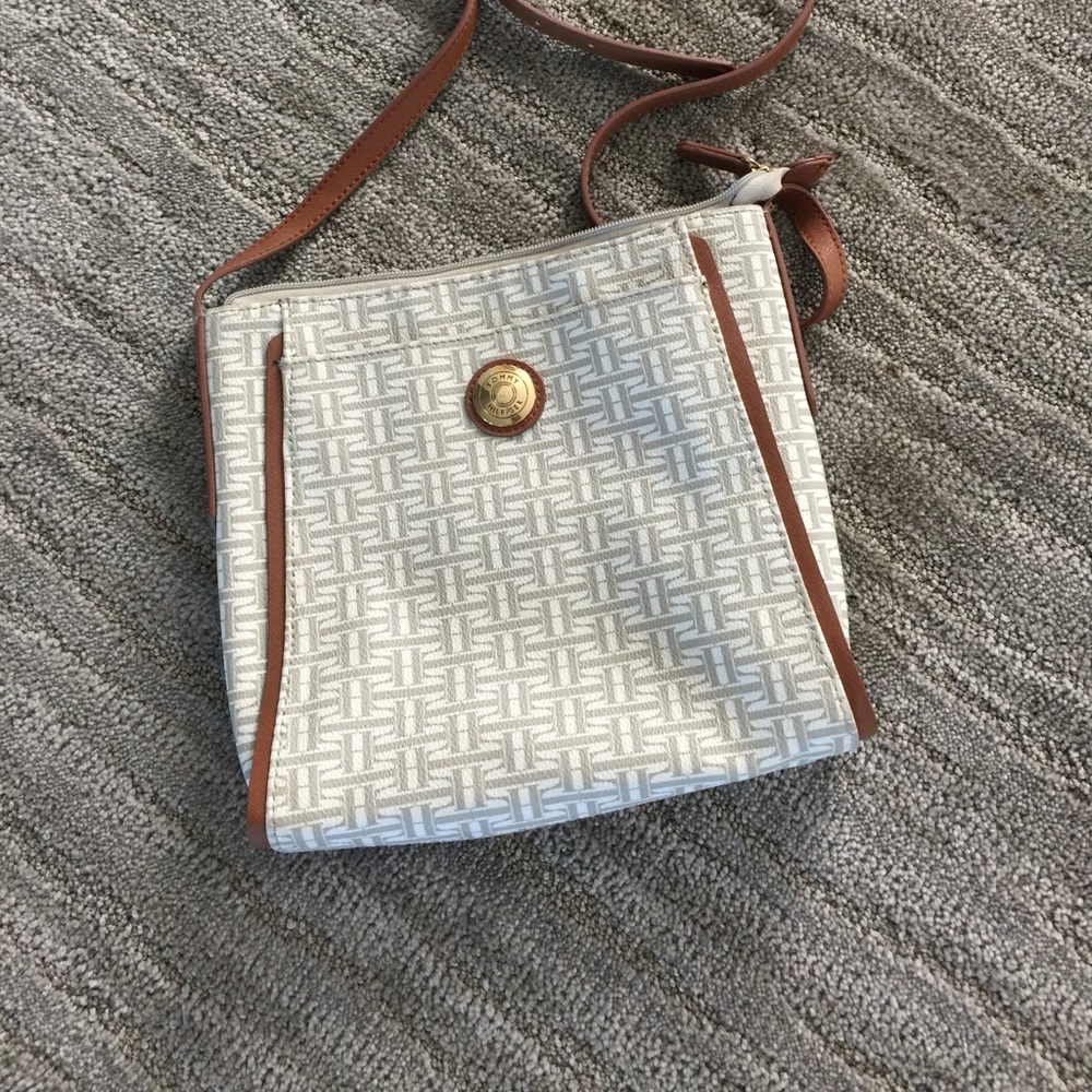 Tommy Hilfiger Crossbody purse