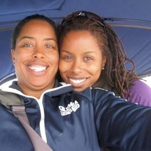 Meet your Posher, Mona