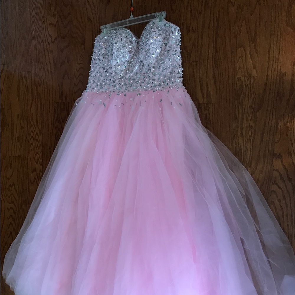 Sweet 16 dress never worn.