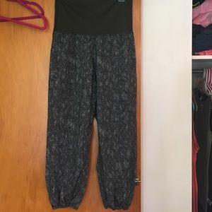 Loose, SO COMFY LULULEMON track pants!!❤️❤️