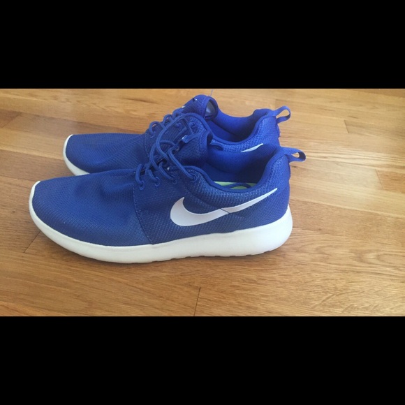 Other - Nike men's size 8 rosche runs