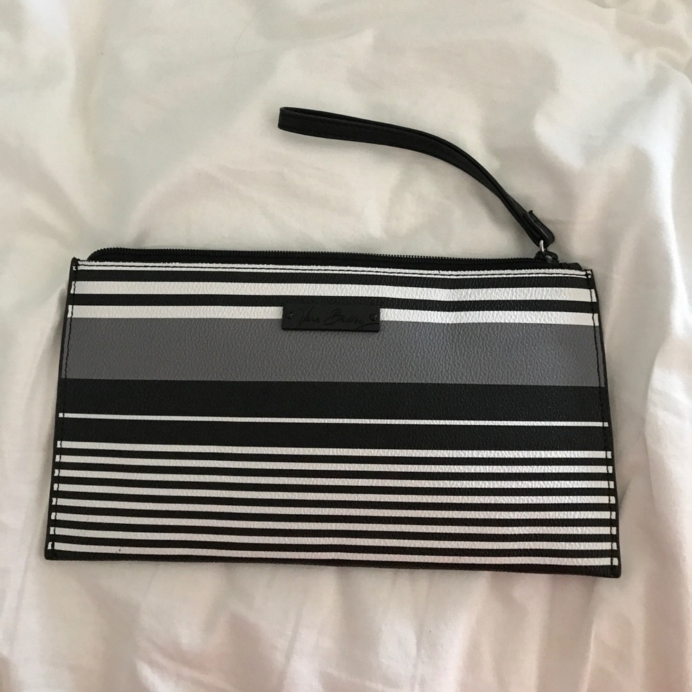 Vera Bradley large wristlet/clutch