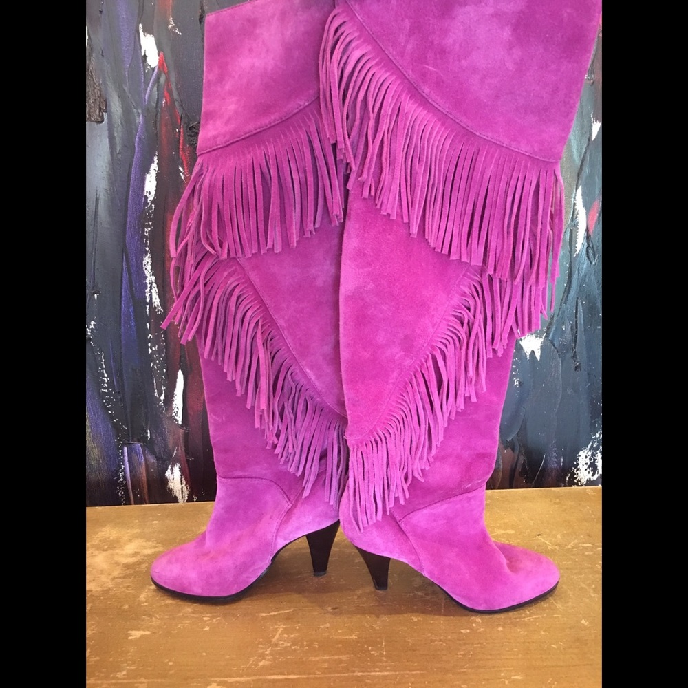 Colin Stuart fuchsia leather fringe boots