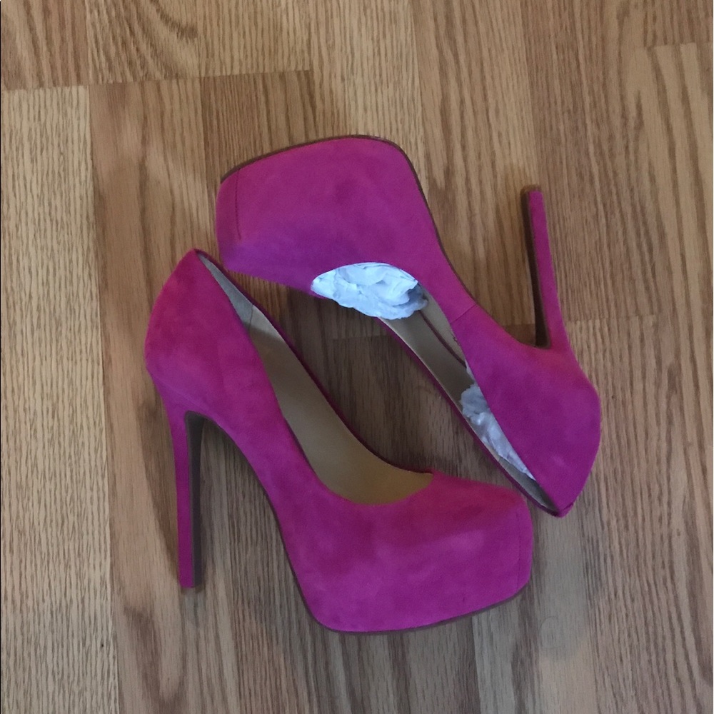 Fuchsia Pumps