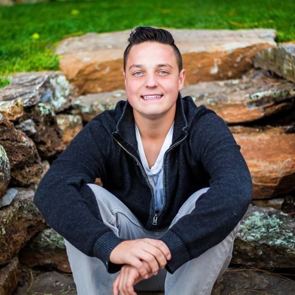 Meet your Posher, Cole