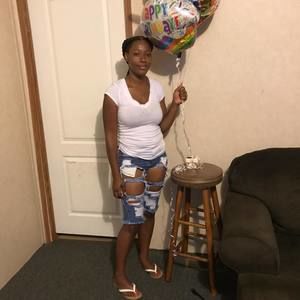 Meet your Posher, Lakingya