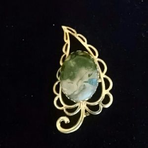 Genuine Moss Agate Cabachon Brooch